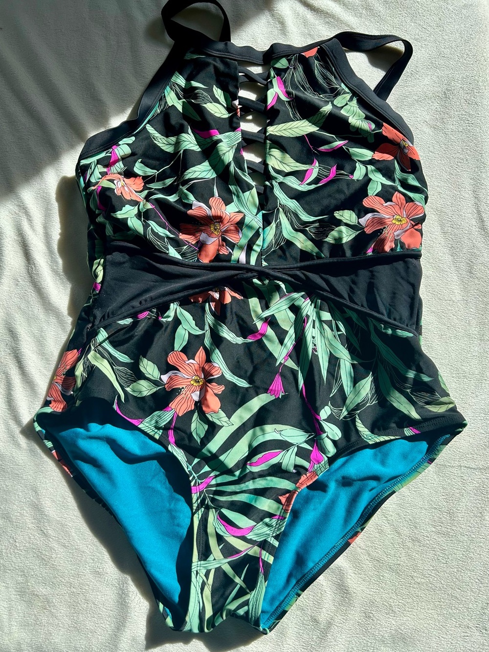 Time and True High Neck Floral One-Piece Swimsuit - Sz 1X - Picture 2 of 5